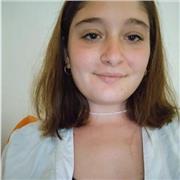 Ex studentessa diplomata al liceo classico impartisce lezioni a bambini e ragazzi